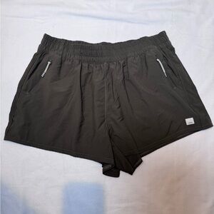 Vuori Olive Green Dash Short 2.0 Lightweight